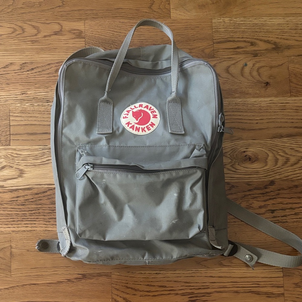Fjallraven Kånken Backpack in Gray